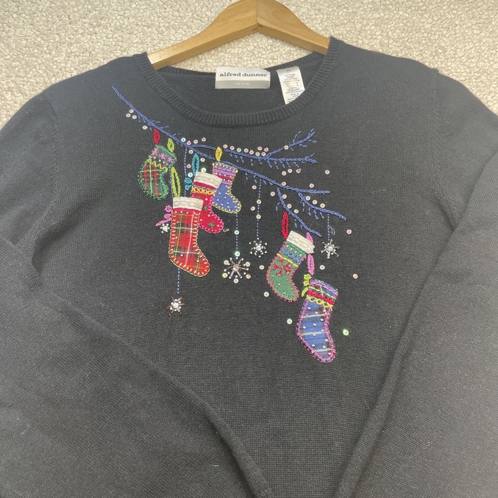 Alfred Dunner Sweater Women PL Black Stocking Embroidery Sequin Holiday Crewneck
